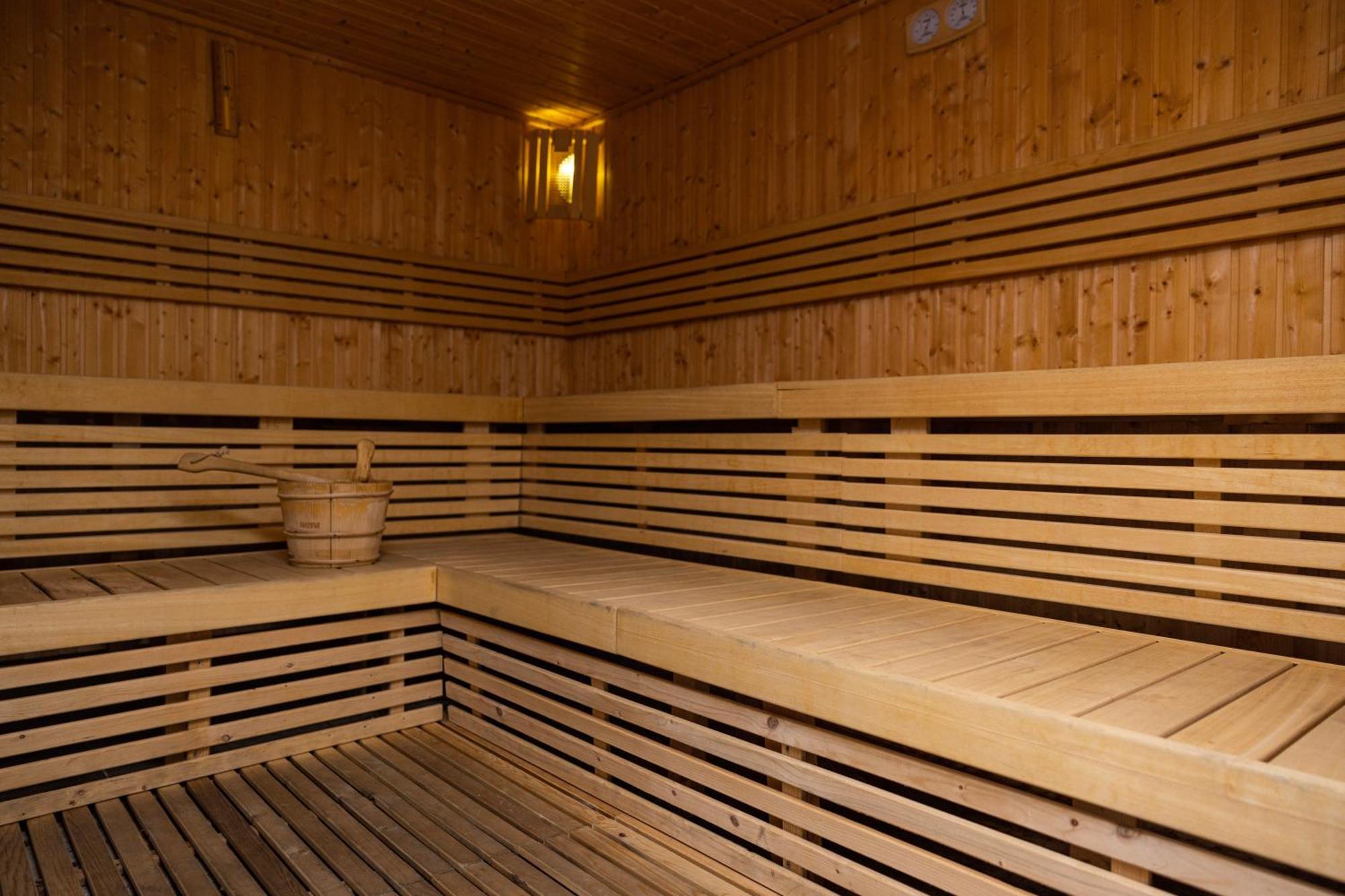Marina Hotel Kuwait City Exterior photo A Finnish sauna