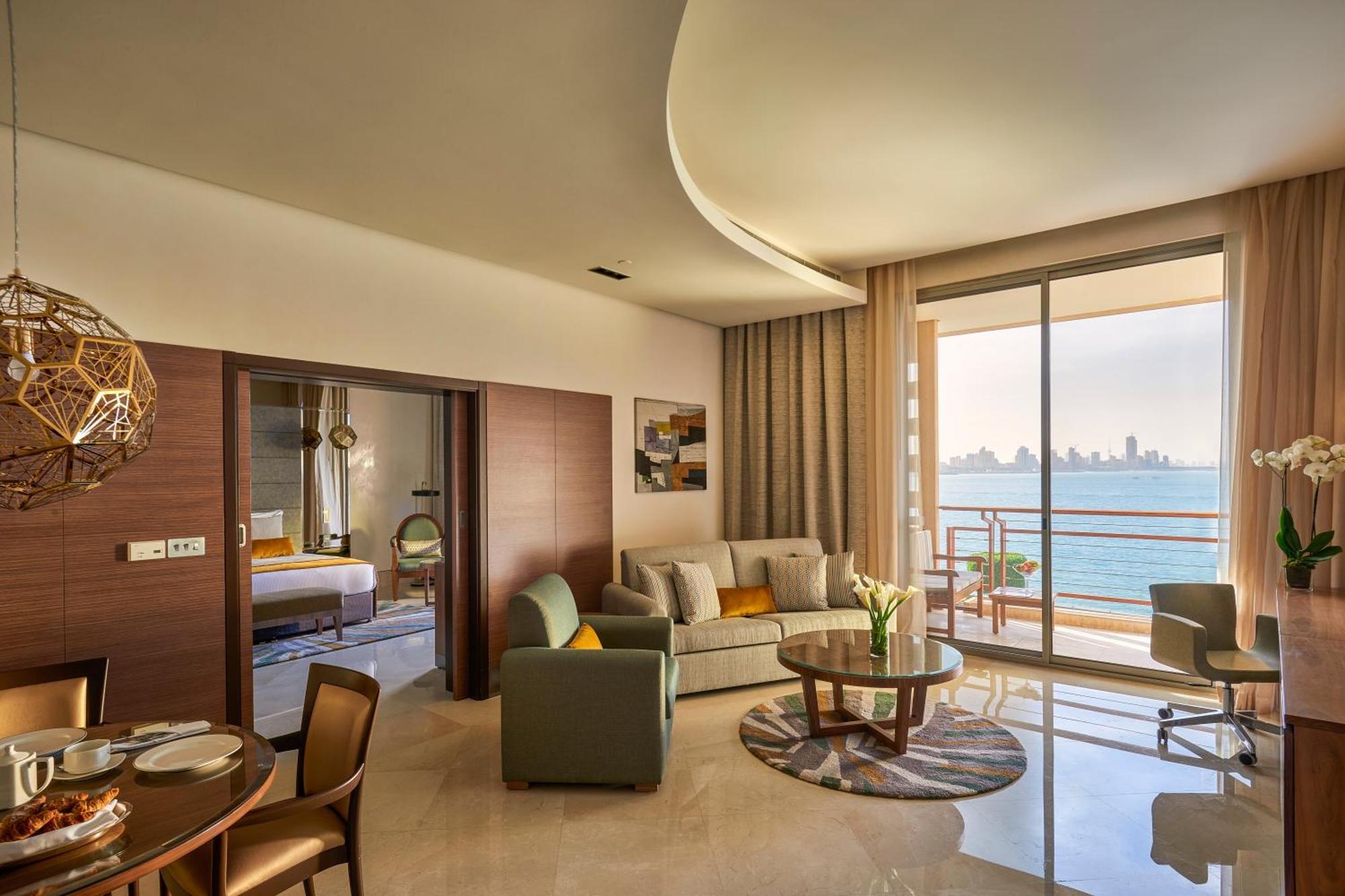 Marina Hotel Kuwait City Exterior photo Suite at the Jumeirah Atlantis